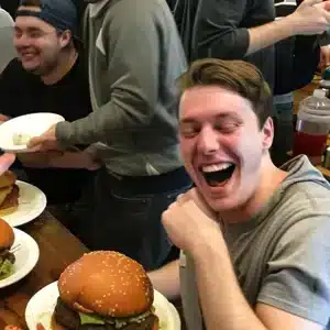 I Witnessed Man Demanding His Wife Pay $800+ for Him and His Friends