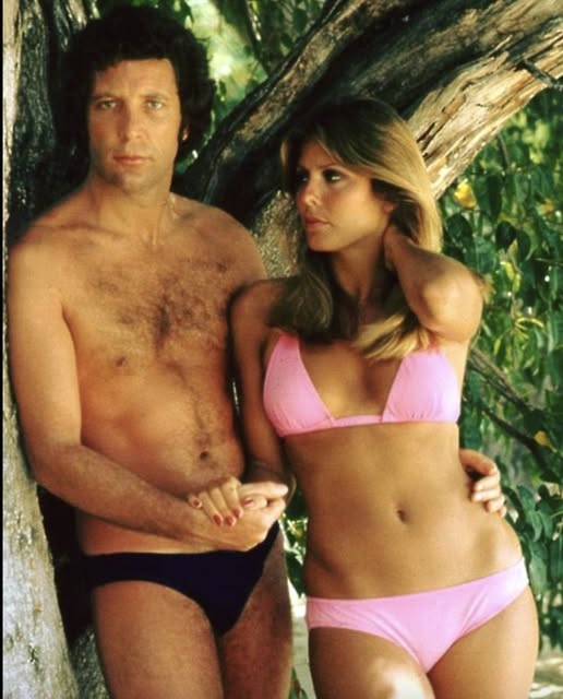 This photo is not edited. Look closer and try not to gasp when you see it