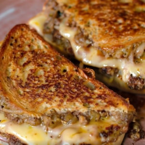 Dad’s Patty Melts with Secret Sauce – Straight from Iowa