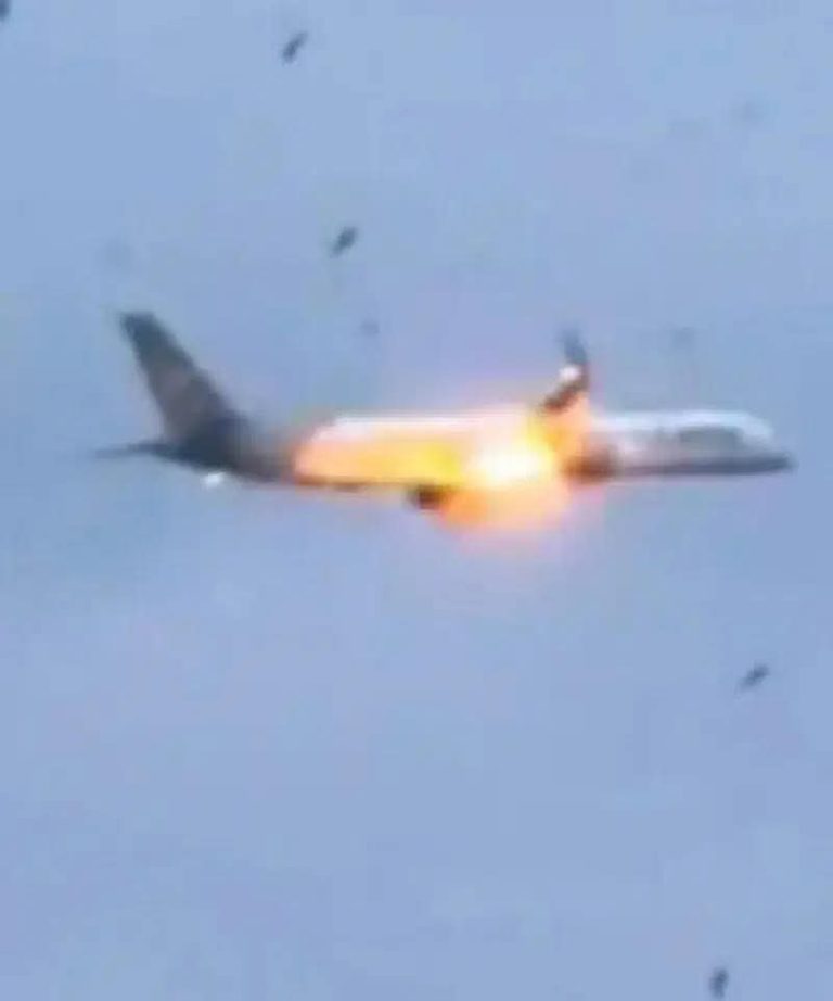 Sh0ck moment Boeing plane engine bursts into flames