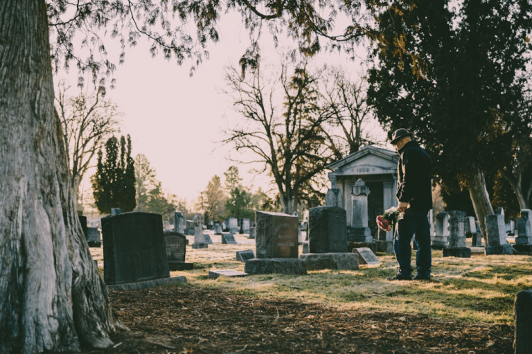 4 Things You Should Never Say At A Funeral