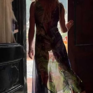 What the Shape of a Woman’s Legs May Symbolize