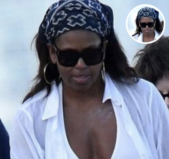 Michelle Obama Turns Heads Over ‘Weekend