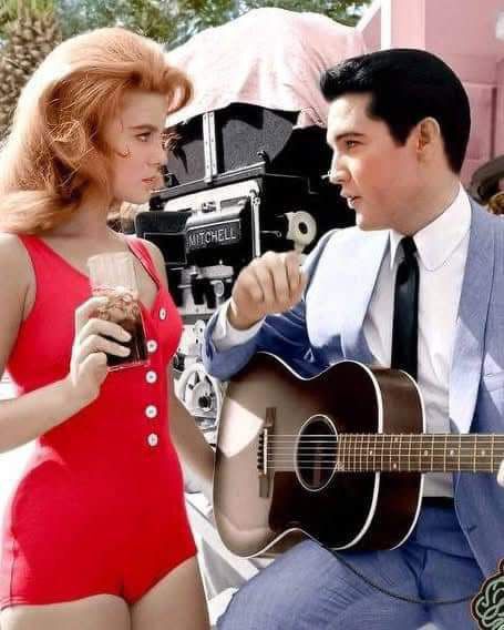 Viva Las Vegas: Bloopers and mistakes