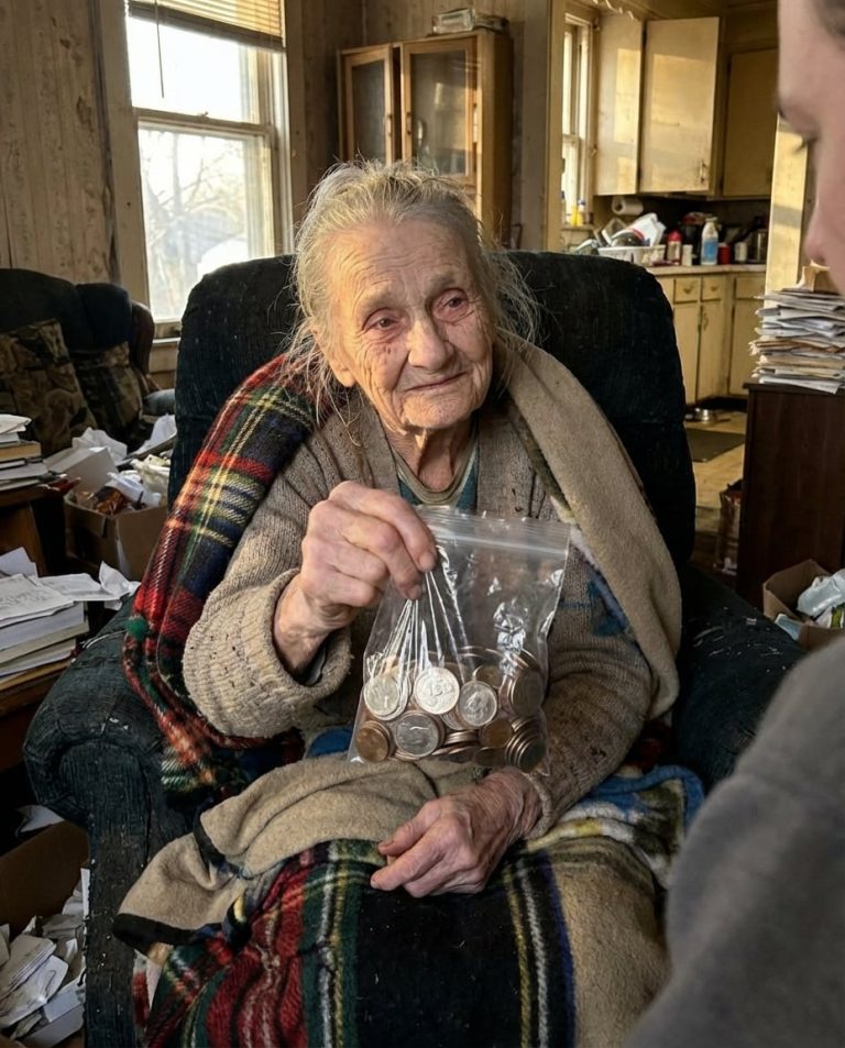 She Tried to Pay for a $15 Pizza With Coin